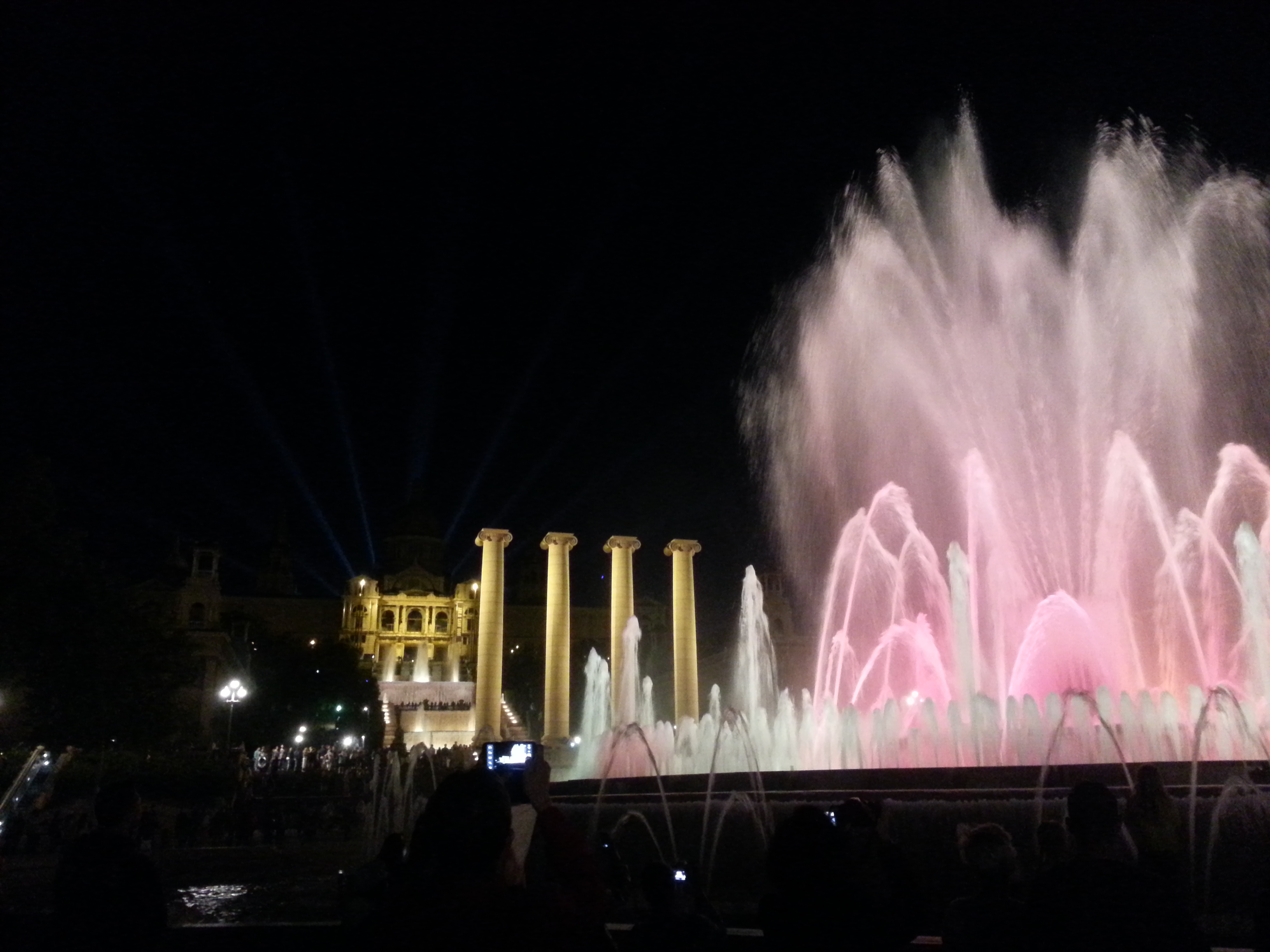It's kind of hard to tell in this picture but this whole fountain arrangement was pretty big